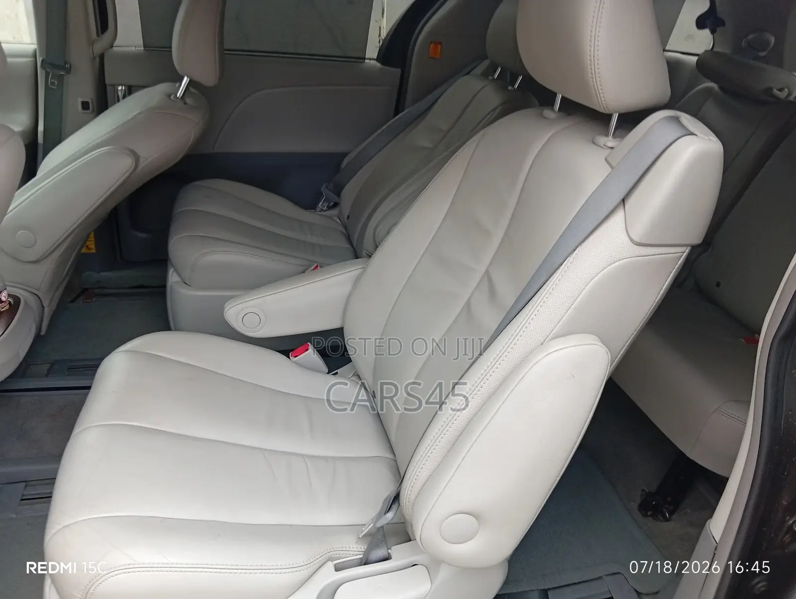 Toyota Sienna 2013 Gray