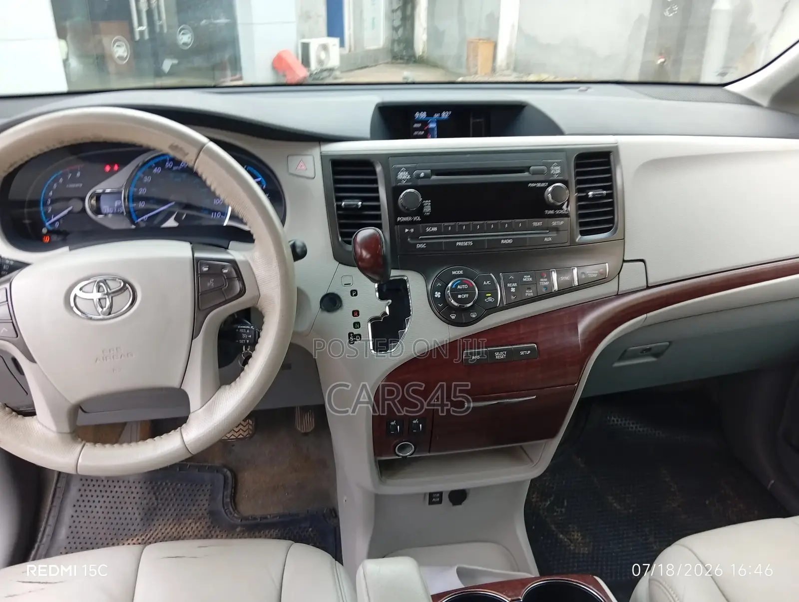 Toyota Sienna 2013 Gray