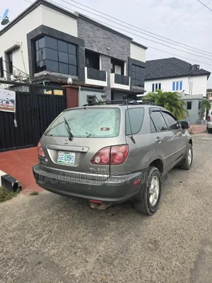Lexus RX 2000 Gold