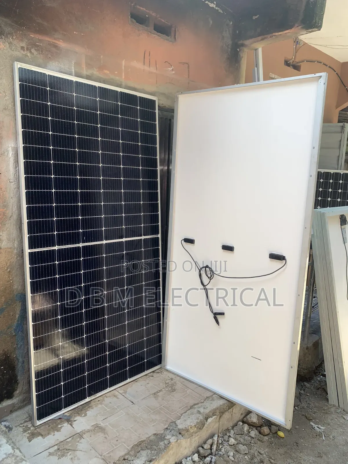 144 Sells Solar Panel 630watts