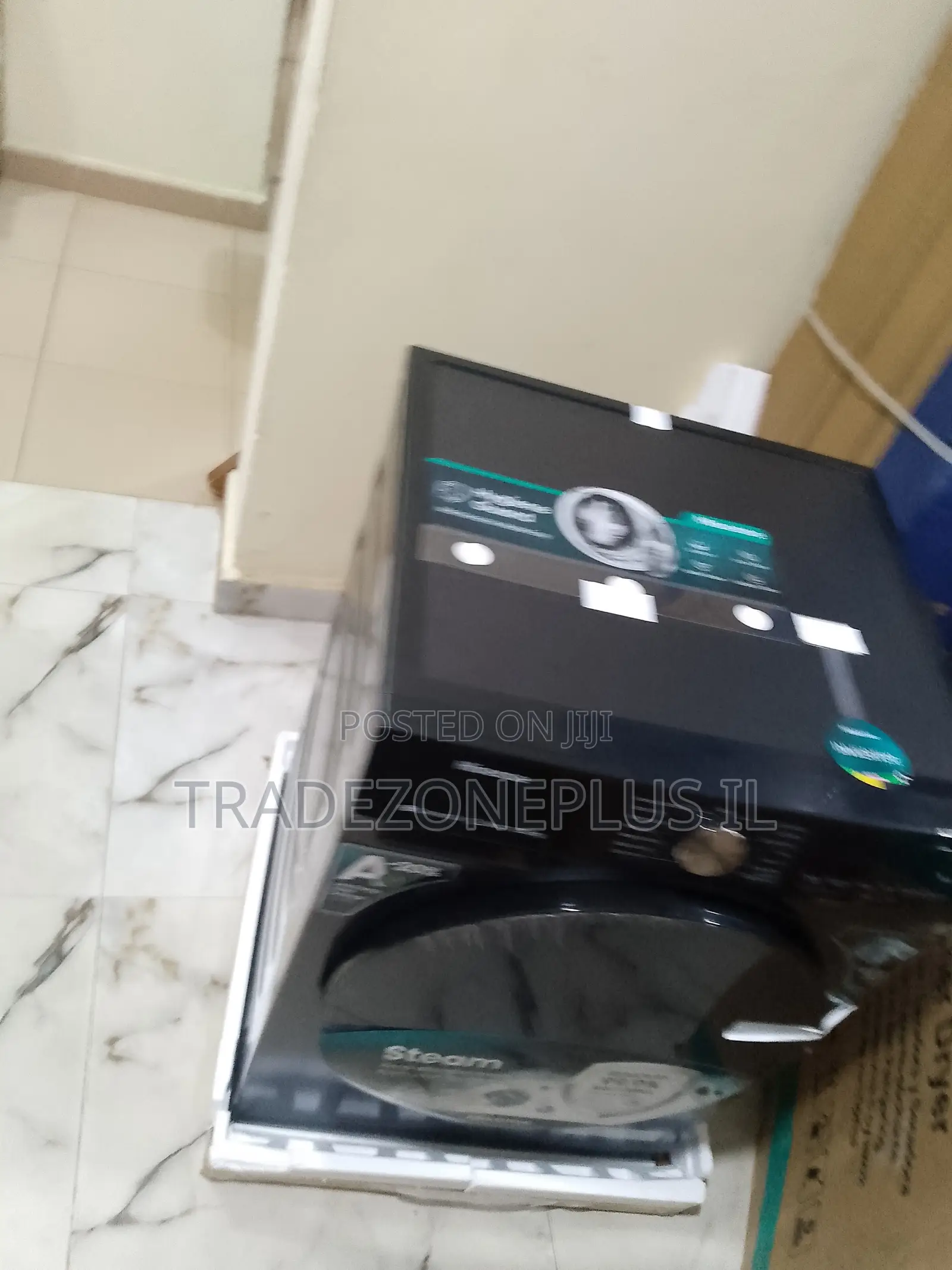 Hisense 10.5kg Front Load Laundshing Machine