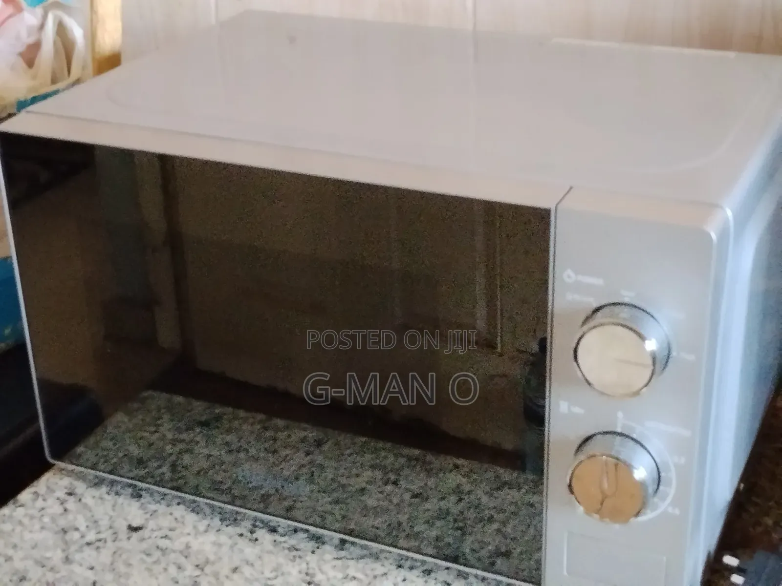 Hisense Microwave Oven 20l