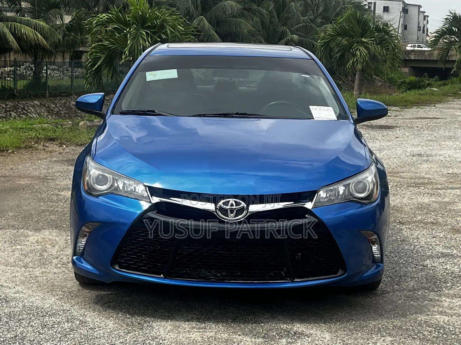 Toyota Camry 2016 Blue
