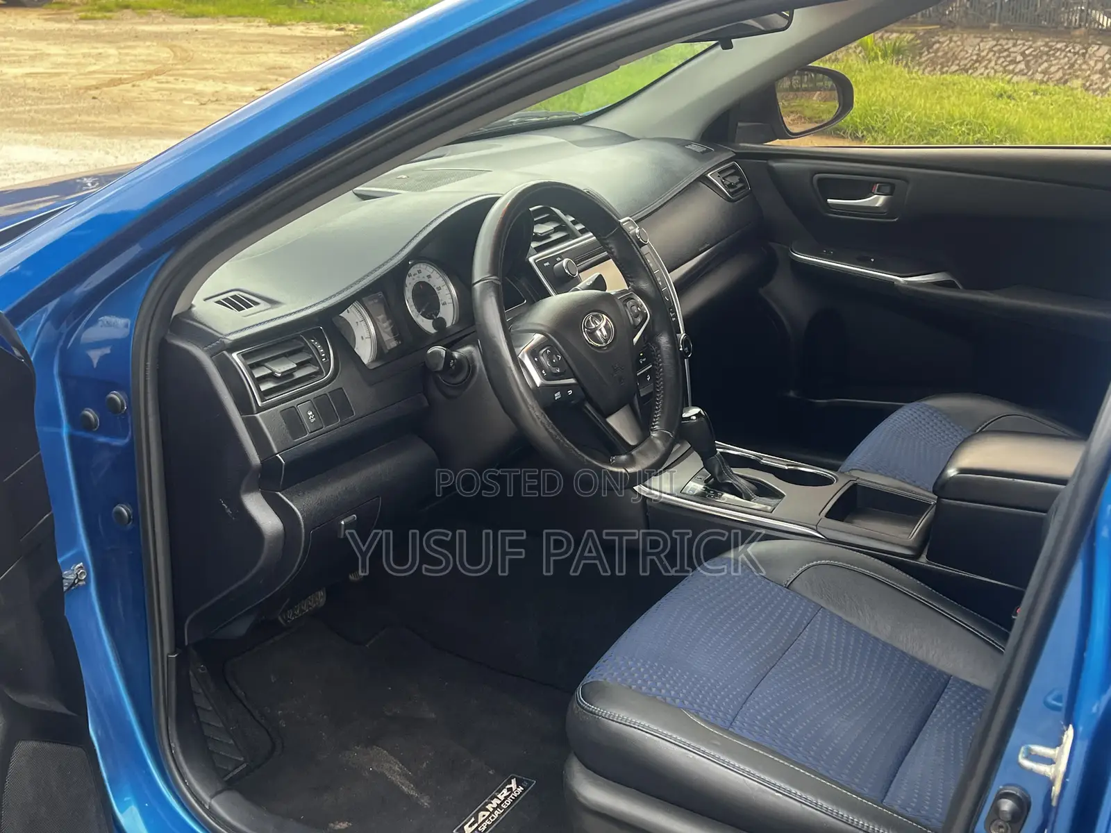 Toyota Camry 2016 Blue