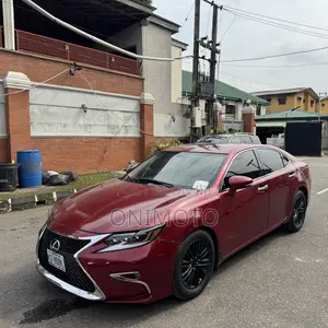 Lexus ES 350 FWD 2014