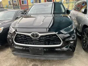 Toyota Highlander XLE 2021 Black