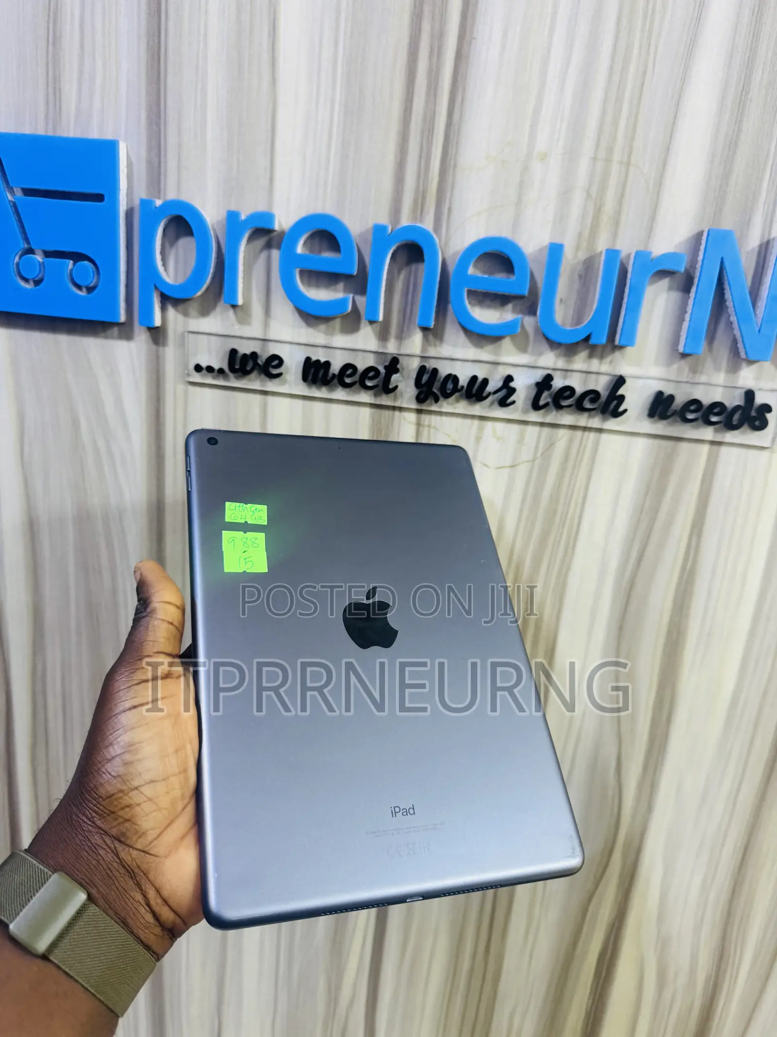 Apple iPad 10.2 (2021) 64 GB Gray