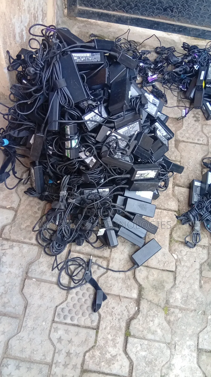 Followcome Laptop Chargers