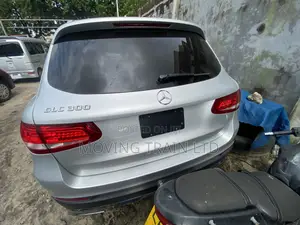 Mercedes-Benz GLC-Class 2016 Blue