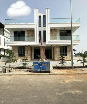 5bdrm Duplex in Cowrie Creek Estate, Ikate for sale