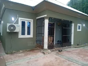 3bdrm Bungalow in Uyo for sale