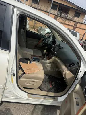 Toyota Highlander Limited 2008 White