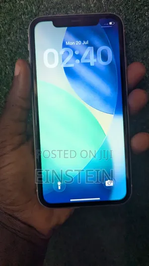 Apple iPhone 11 64 GB White