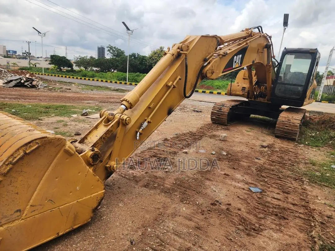 CAT 320cl Escavator