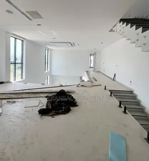 5bdrm Duplex in Cowrie Creek Estate, Ikate for sale