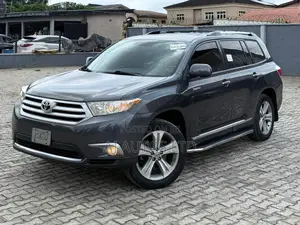 Toyota Highlander Limited 2011 Gray