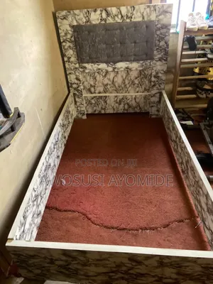 Bedframe 3and 1⁄2