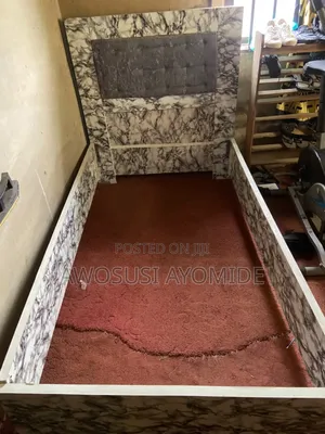 Bedframe 3and 1⁄2
