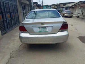 Toyota Camry 2005 Silver