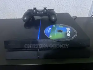 Play Station pS4