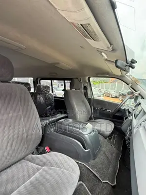 Toyota HiAce 2012 White