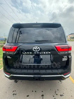 New Toyota Land Cruiser LC300 2025 Black