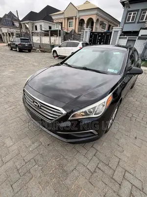 Hyundai Sonata Base Sedan FWD (2.4L 4cyl 6A) 2016 Black