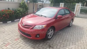 Toyota Corolla 2013 Red