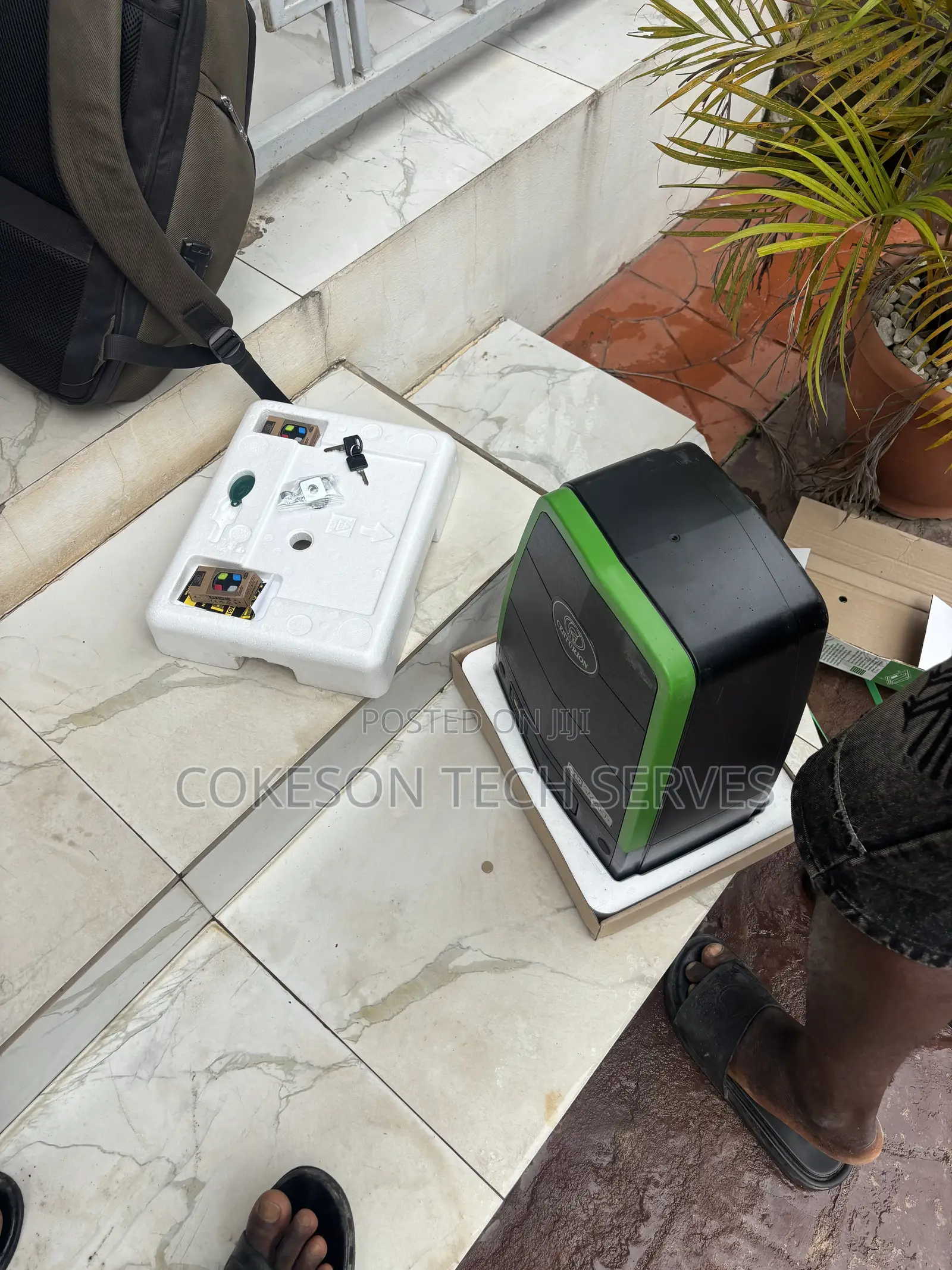 Solar Compatible Automatic Remote Control Sliding Gate Installation