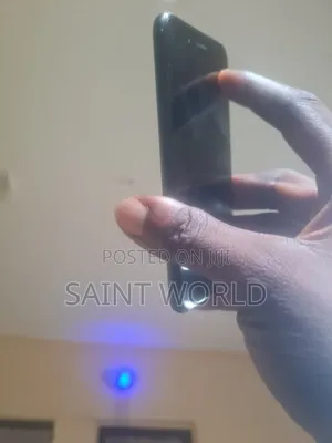 Apple iPhone 7 128 GB Black