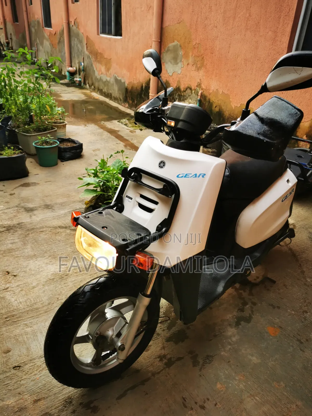 Yamaha Gear 2022 White