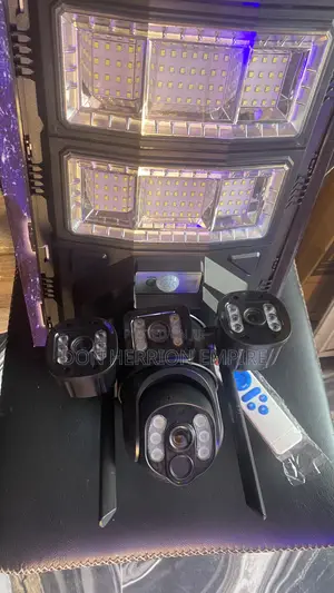 Ai Solar Camera and Lighting 2in 1