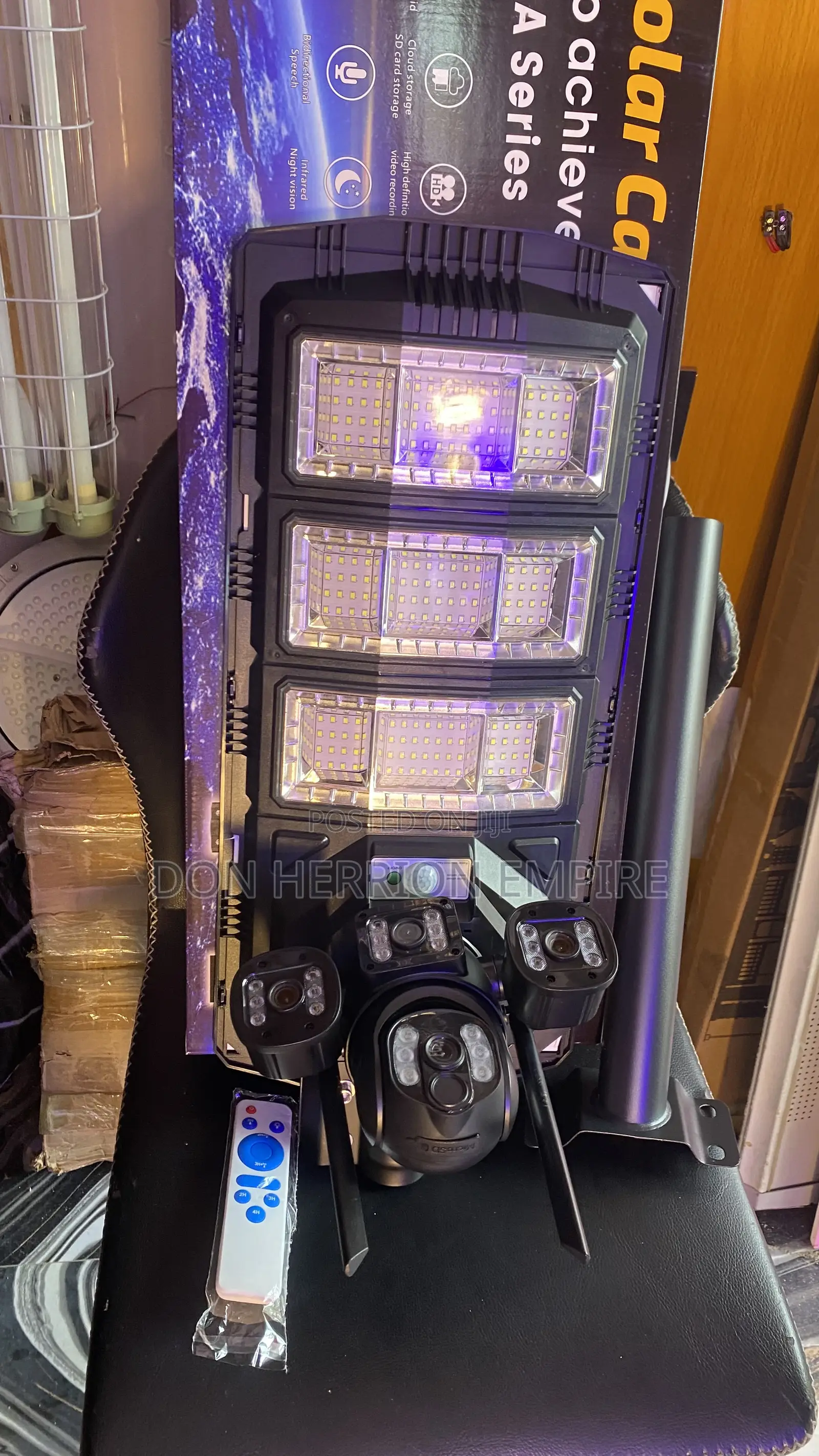 Ai Solar Camera and Lighting 2in 1