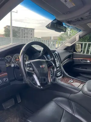 Cadillac Escalade ESV 2016