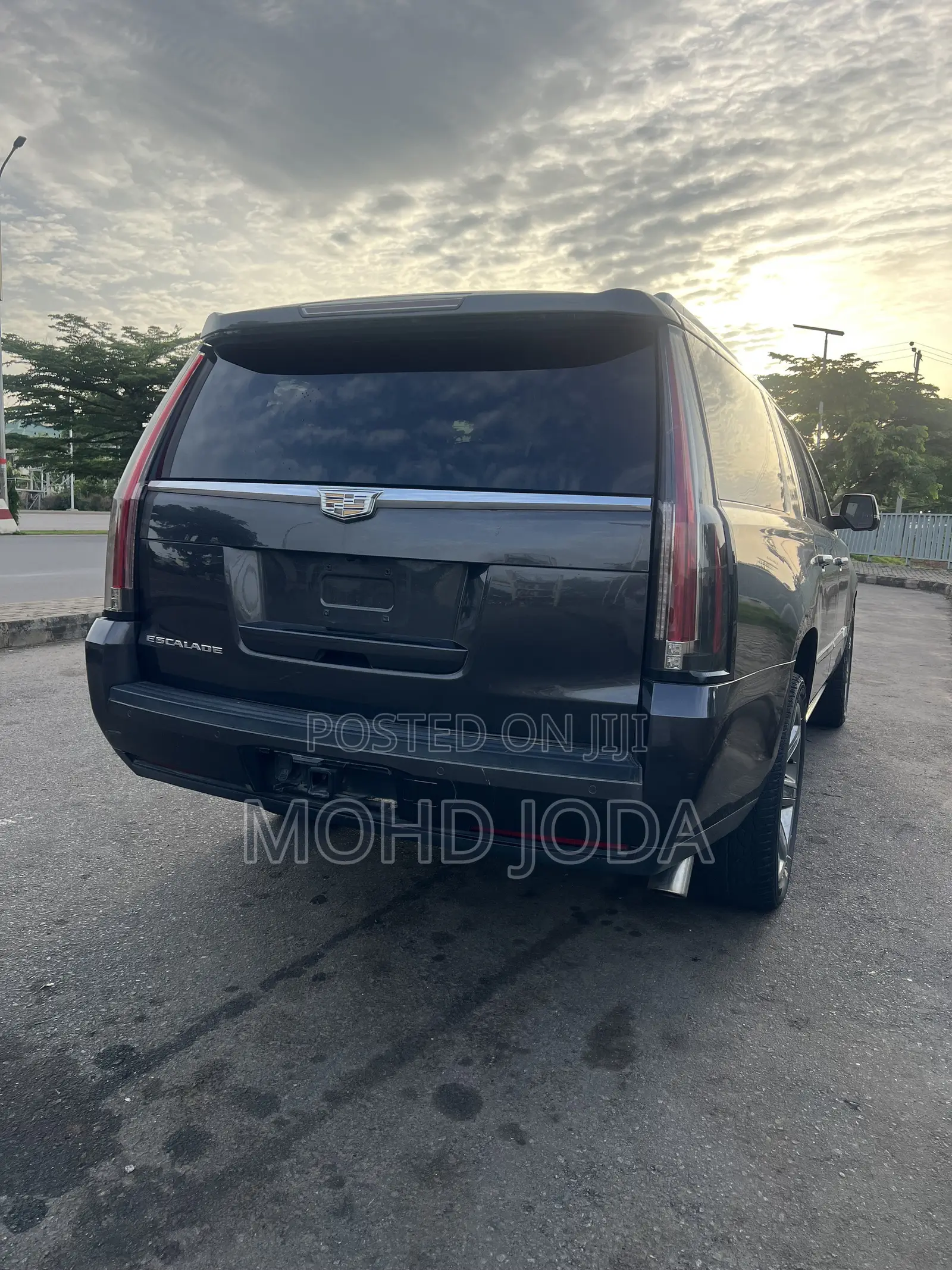 Cadillac Escalade ESV 2016