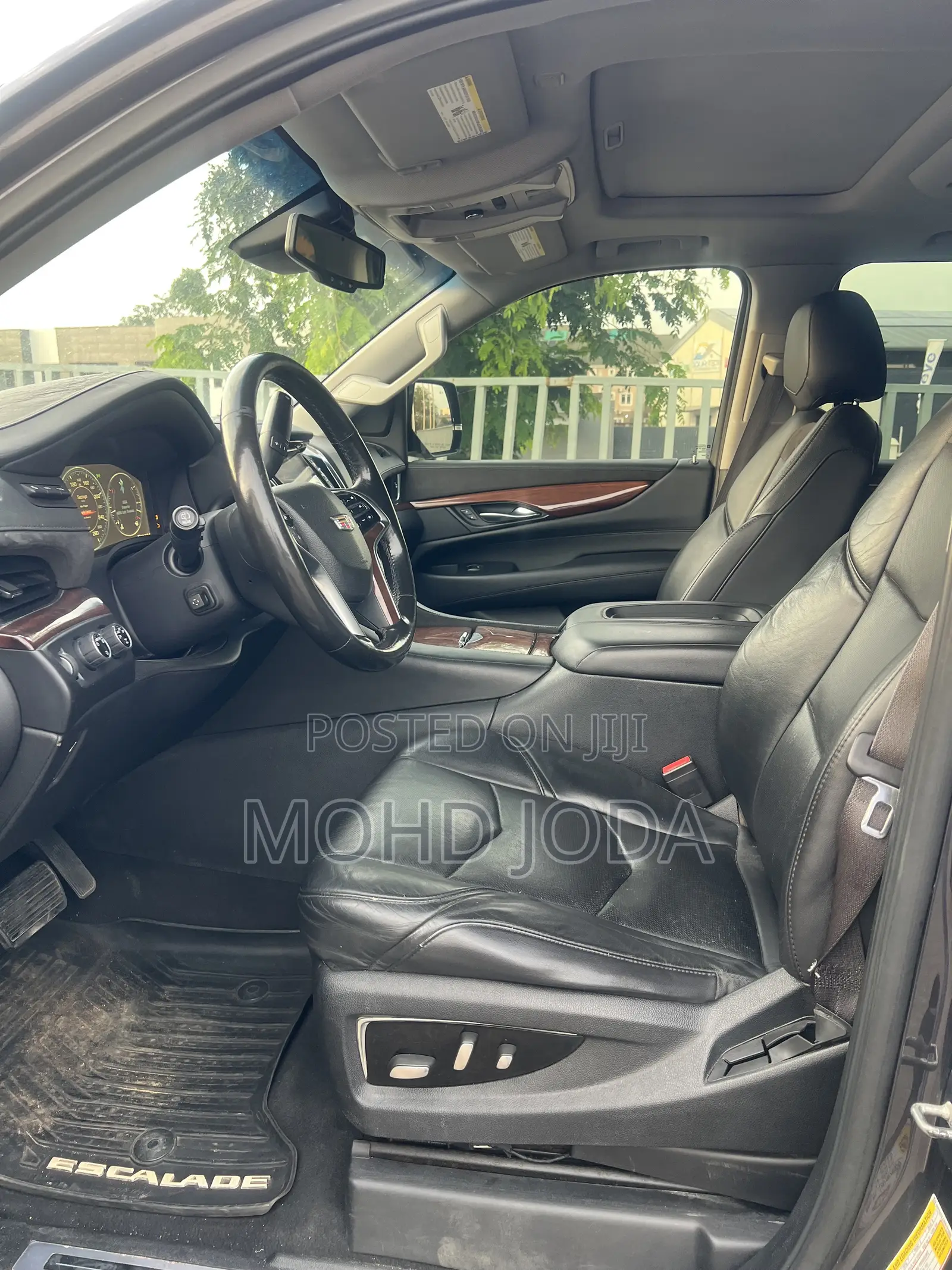 Cadillac Escalade ESV 2016