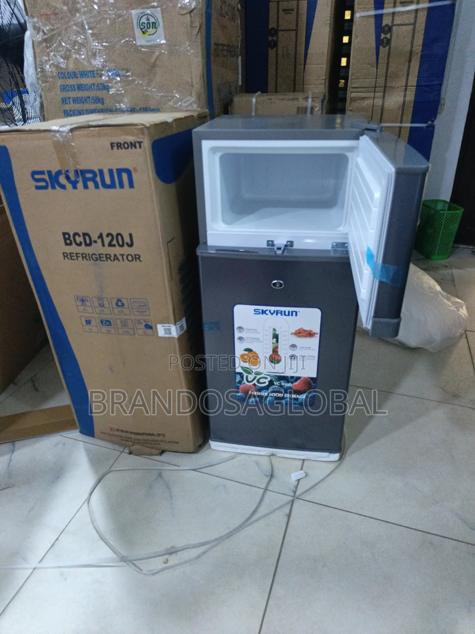 Skyrun BCD-120J Refrigerator – Compact Kitchen Refrigerator