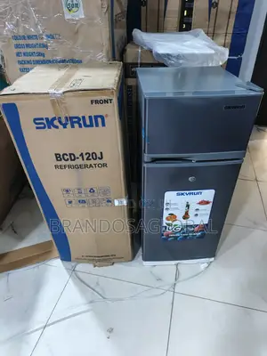 Skyrun 105L Refrigerator – Compact Freezer Refrigerator Combo