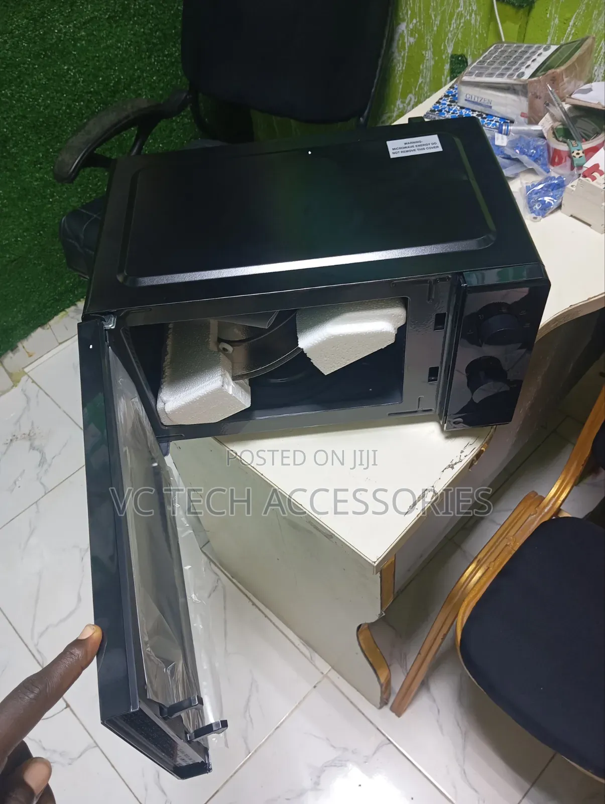 Maxi Microwave Oven 20L