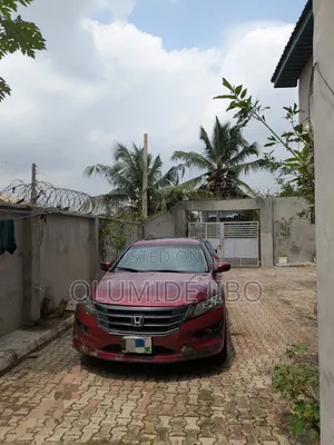 Honda Accord Crosstour 2011 Burgundy