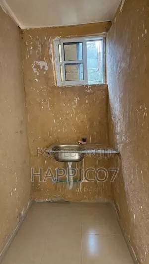 1bdrm Bungalow in Shomolu / Shomolu for rent