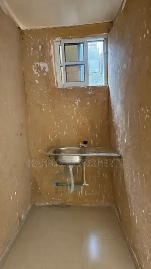 1bdrm Bungalow in Shomolu / Shomolu for rent