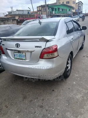 Toyota Yaris 2009 Silver