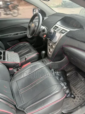 Toyota Yaris 2009 Silver