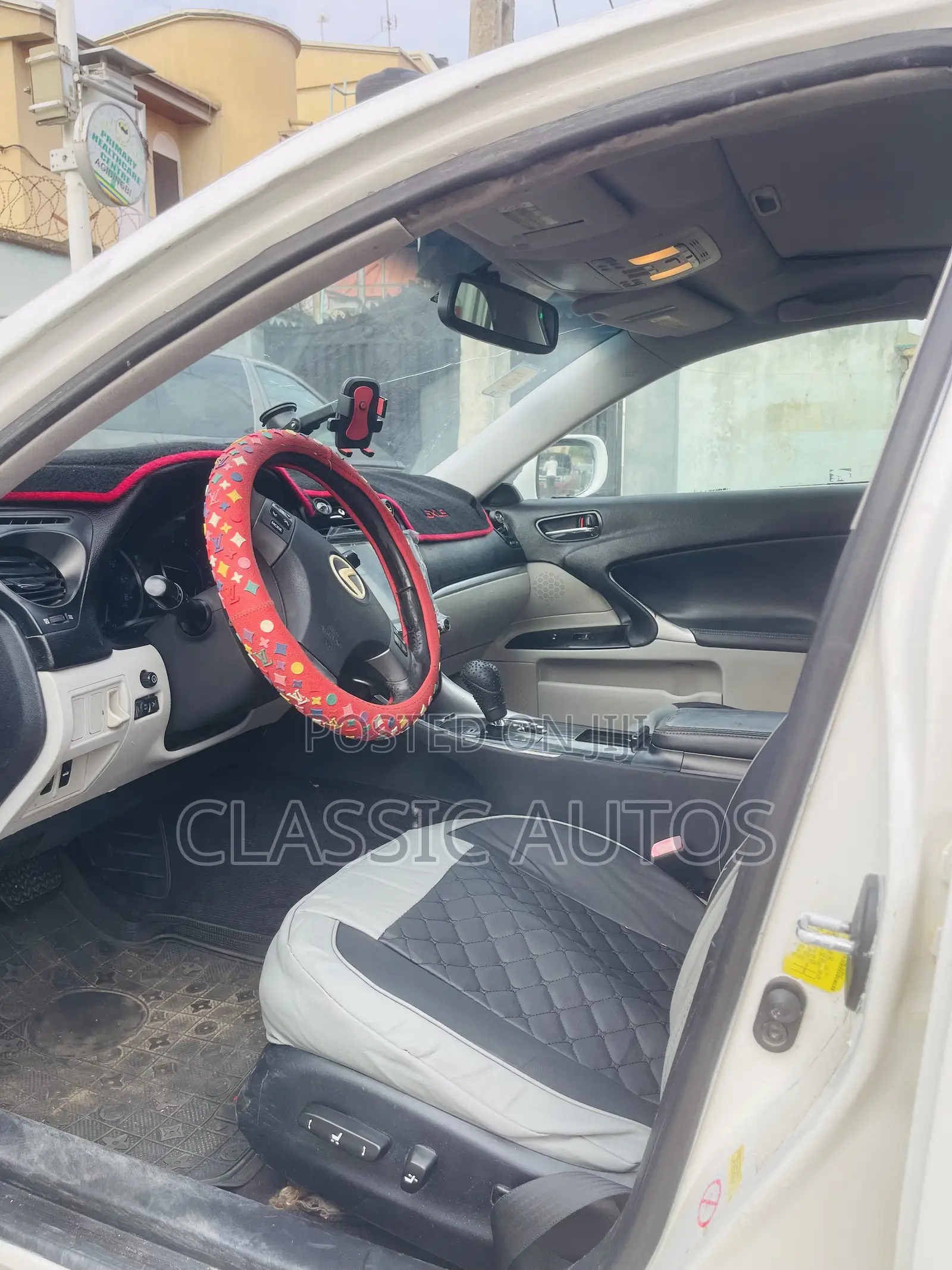 Lexus IS 2011 White