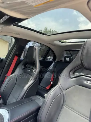 Mercedes-Benz C43 4Matic Sedan AWD (3.0L V6 9AM) 2017 White