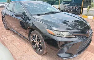 Toyota Camry SE FWD 2020 Black