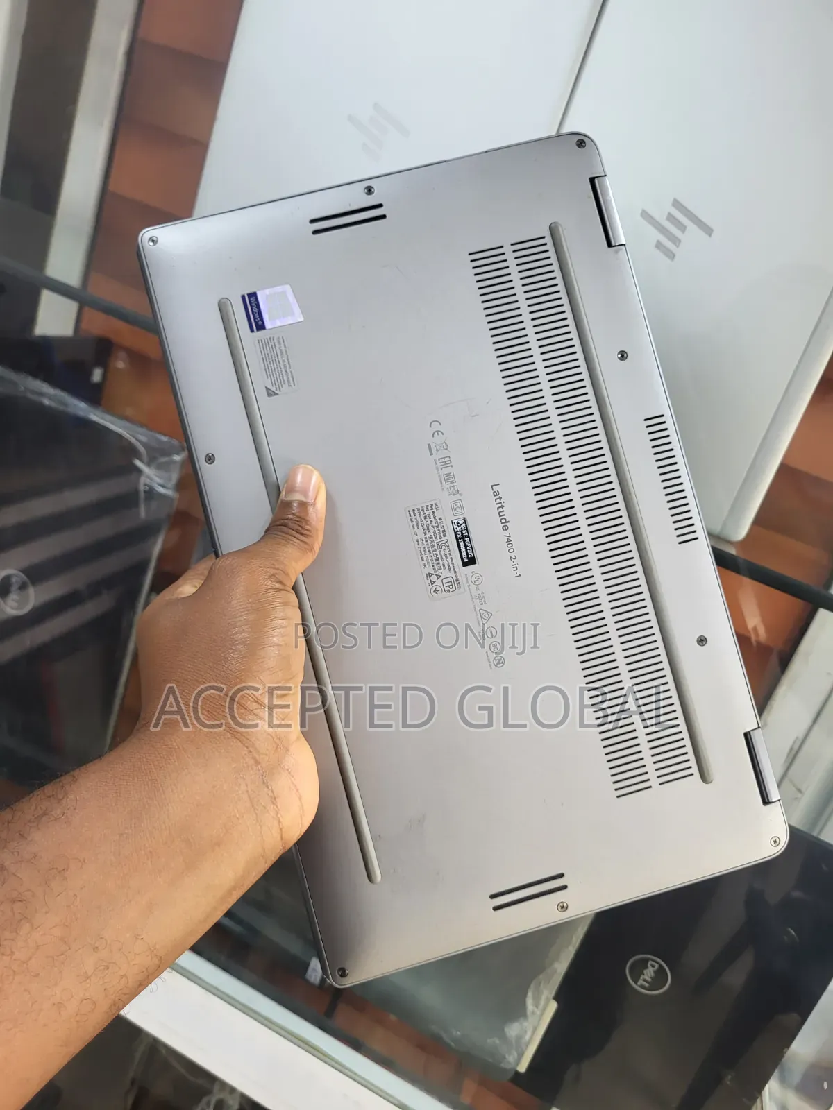 Laptop Dell Latitude 7400 2-in-1 8GB Intel Core i5 SSD 256GB