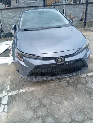 Toyota Corolla LE 2022 Blue