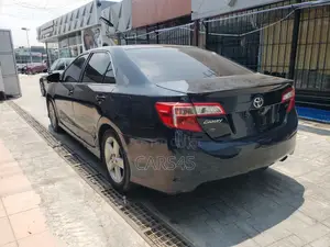 Toyota Camry 2014 Blue
